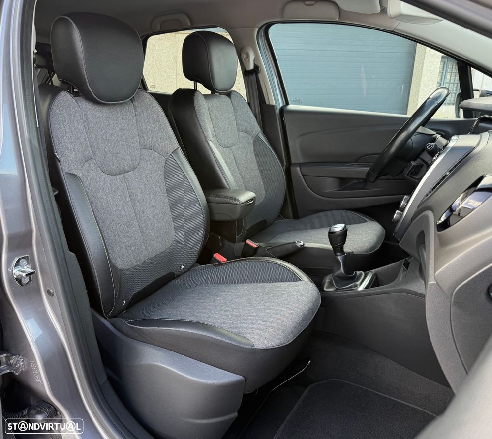 Renault Captur 0.9 TCE Exclusive - 23