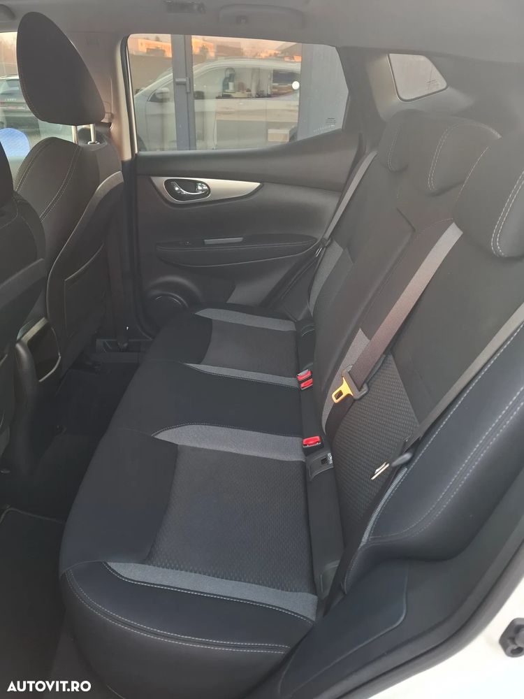 Nissan Qashqai 1.5 DCI Start/Stop N-Connecta - 11