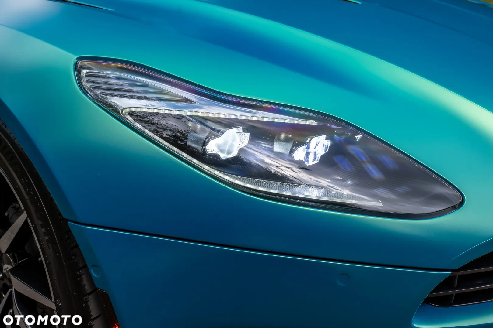 Aston Martin DB11 Standard - 7