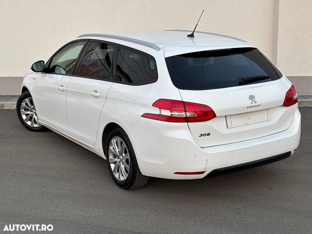 Peugeot 308 - 5