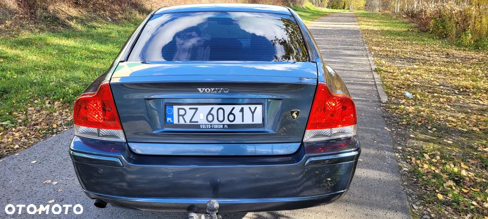 Volvo S60 2.4D5 Momentum - 5
