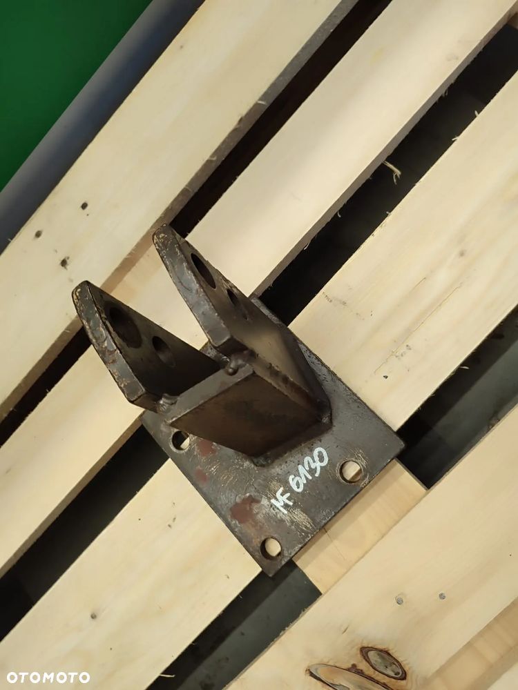 Stelaż adaptacja błotników Massey Ferguson 6130 - 8