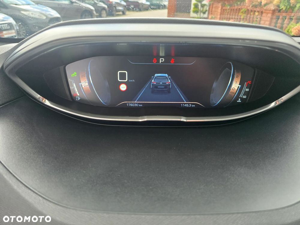 Peugeot 5008 - 25