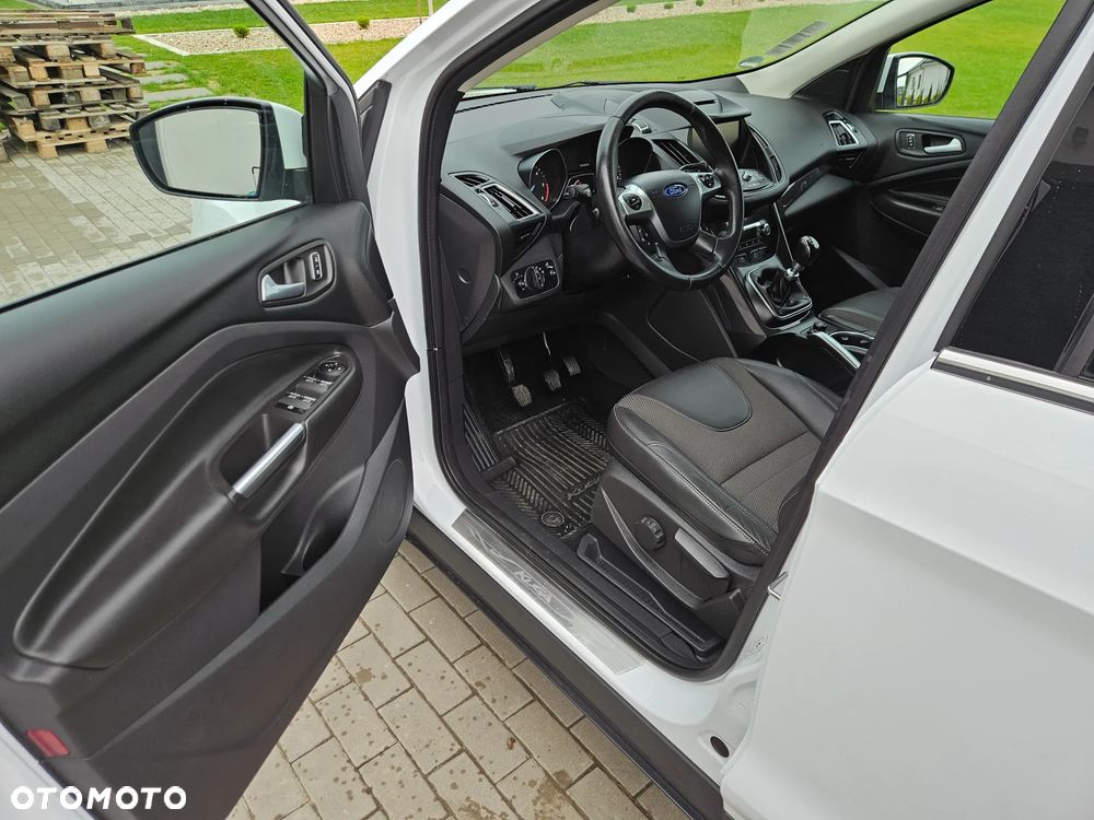 Ford Kuga 2.0 TDCi 4x4 Titanium - 14
