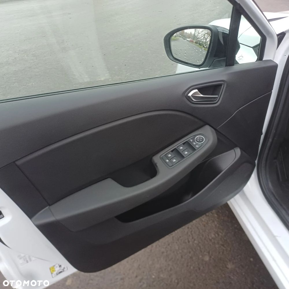 Renault Clio SCe 65 EVOLUTION - 8