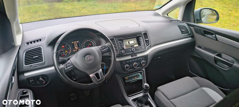 Volkswagen Sharan 2.0 TDI 4Motion BlueMotion Technology Highline - 9