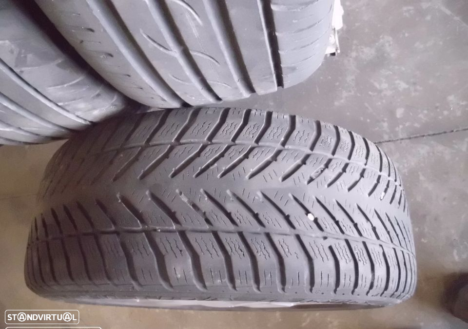 Conjunto Pneus e Jantes Ford - 195/50/R15 - 2