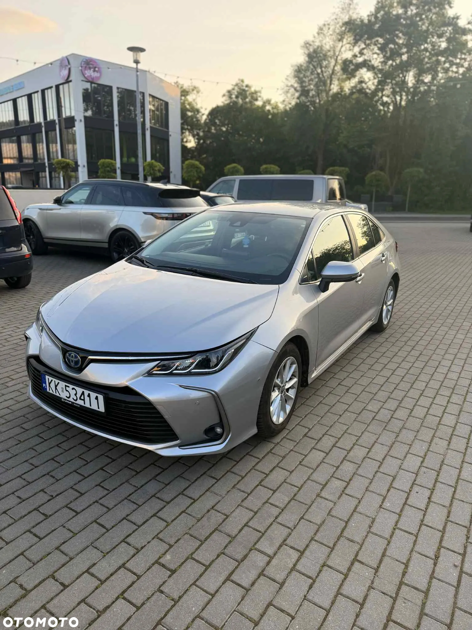 Toyota Corolla - 4