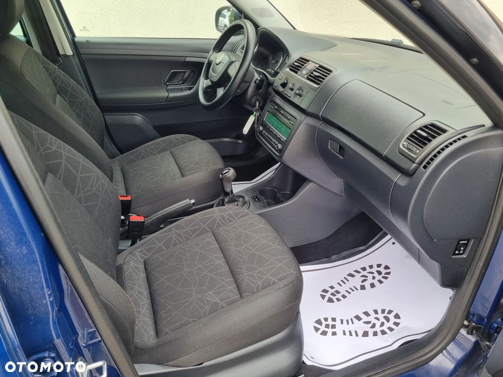 Skoda Fabia 1.2 TSI FAMILY - 8