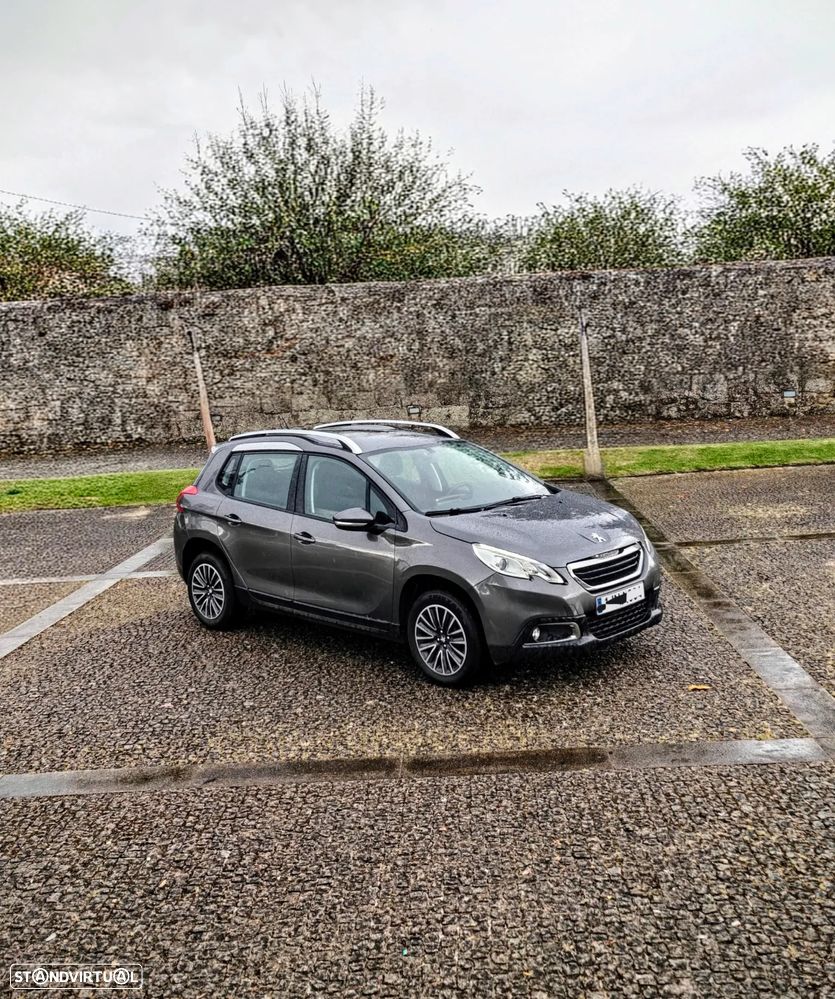 Peugeot 2008 1.6 BlueHDi GT Line - 28