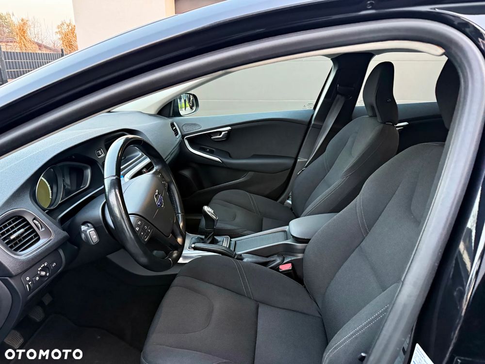 Volvo V40 D2 You - 6