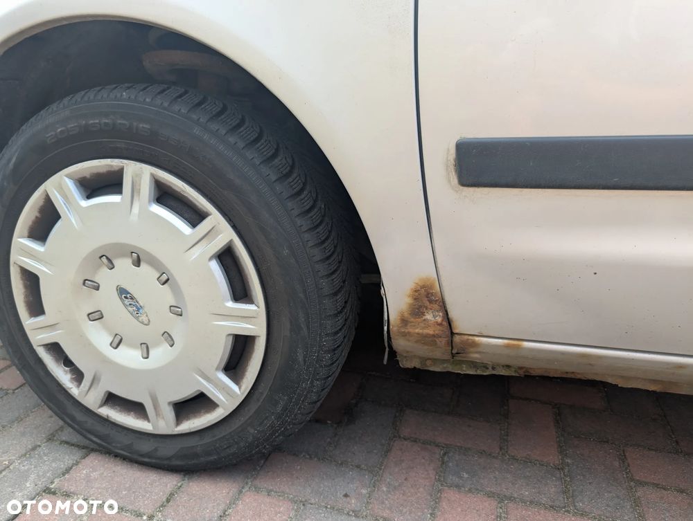 Ford Galaxy 2.0 - 7