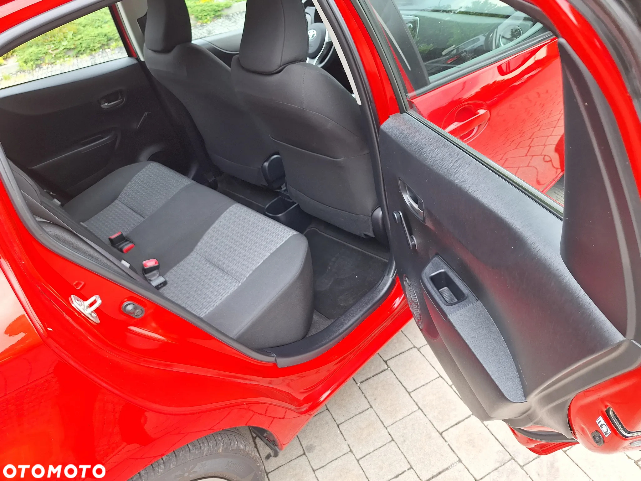Toyota Yaris 1.0 Luna - 14
