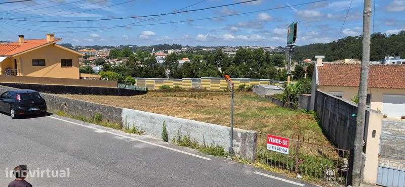 Terreno de Pinhal e Mato com 2.156 m2 - Grande imagem: 2/2