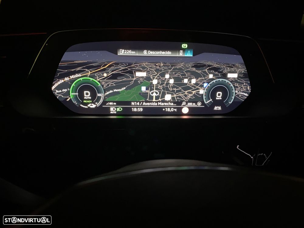 Audi e-tron 50 quattro S line - 28