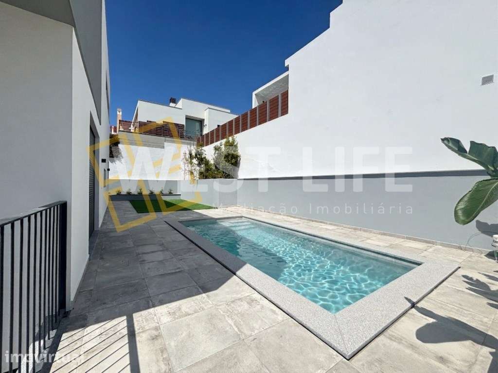 Moradia T4+1 Nova com Piscina e Jardim em Mafra - Grande imagem: 2/34