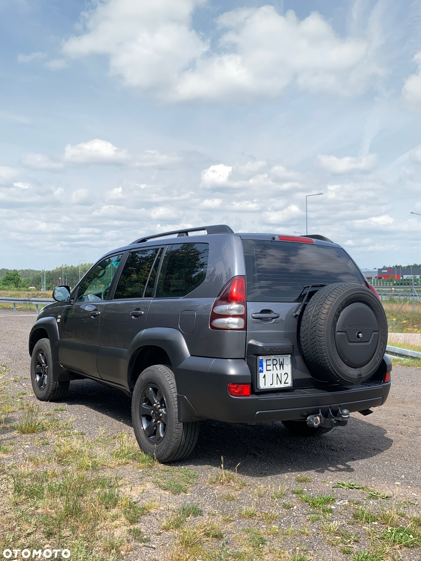 Toyota Land Cruiser - 2