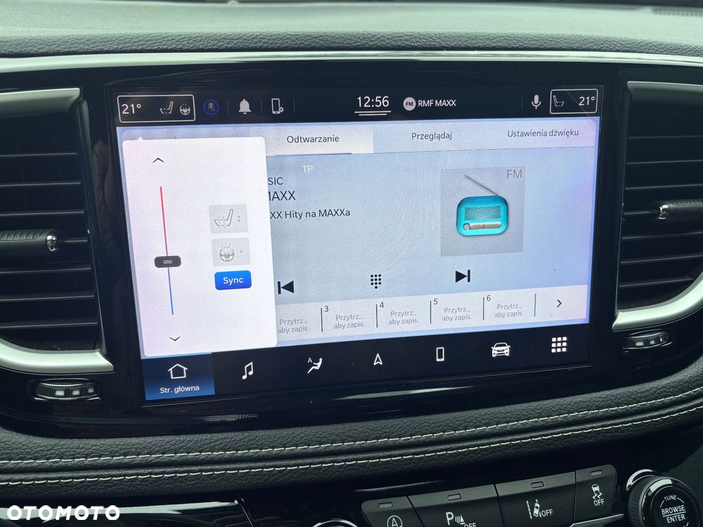 Chrysler Pacifica - 28