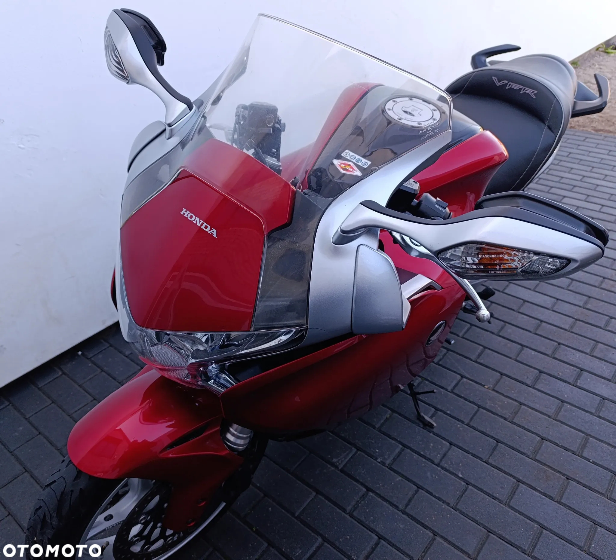 Honda VFR - 9