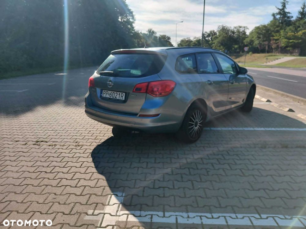 Opel Astra - 8