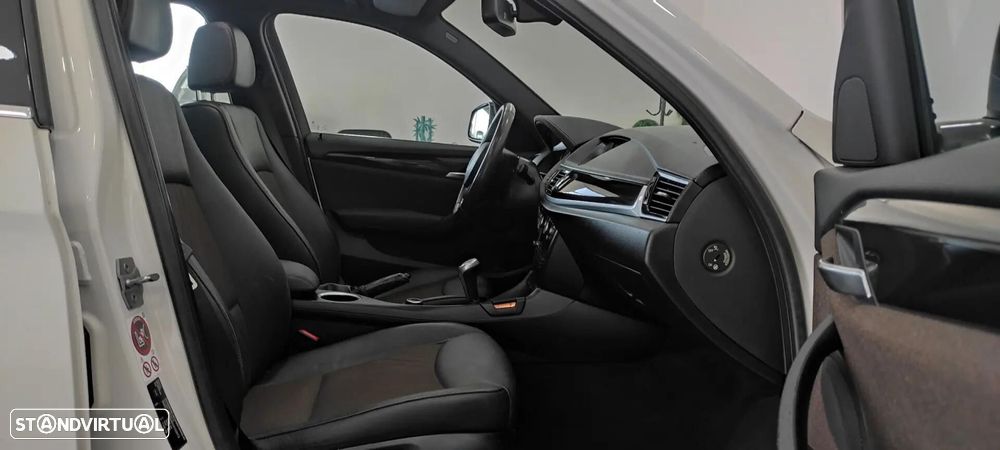 BMW X1 18 d sDrive Line Sport - 25
