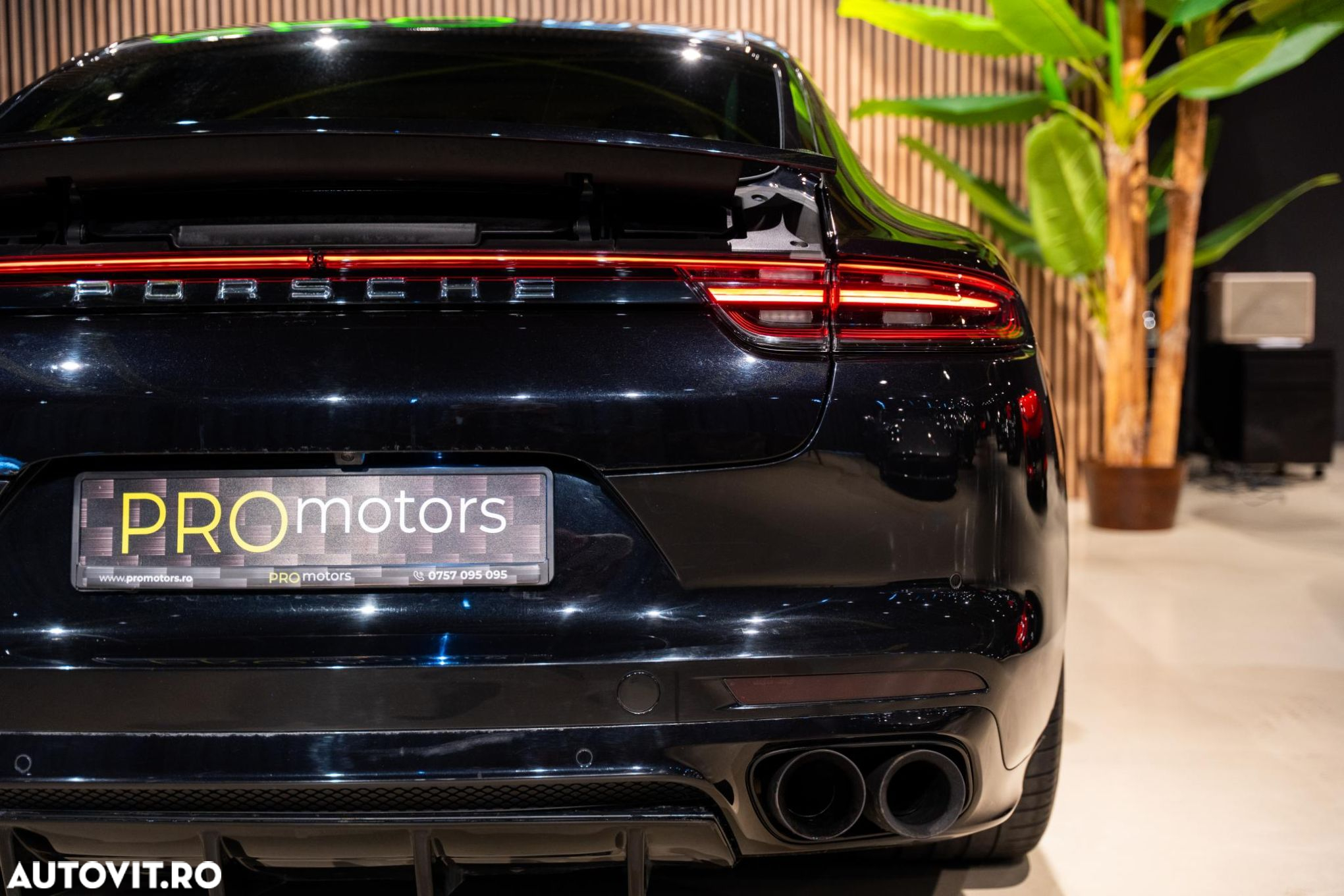 Porsche Panamera - 36