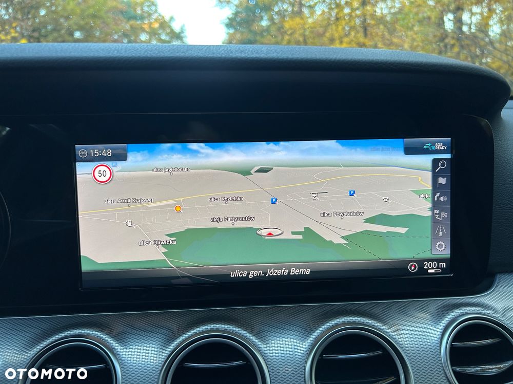 Mercedes-Benz Klasa E 220 d 9G-TRONIC Avantgarde - 24