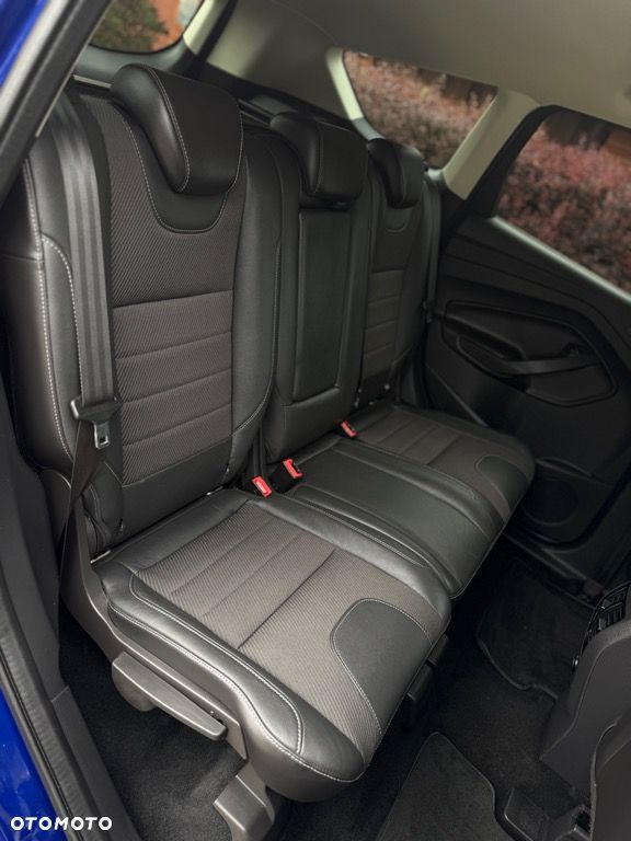 Ford Kuga 2.0 TDCi 4x4 Titanium - 34