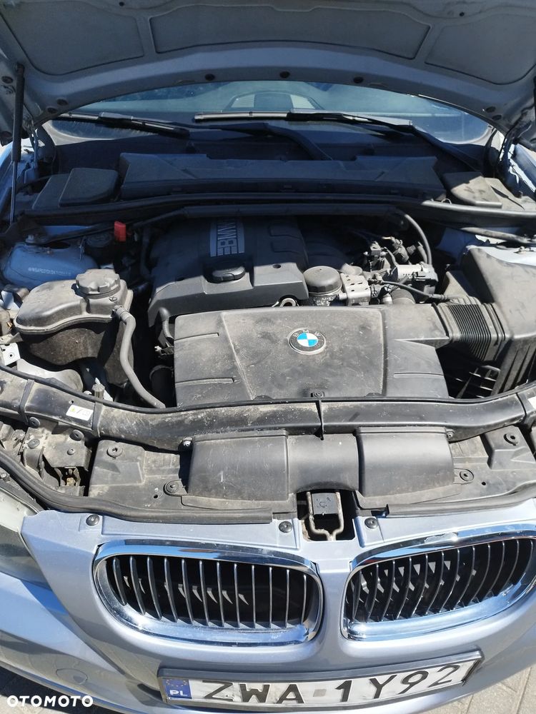 BMW Seria 3 320i - 10