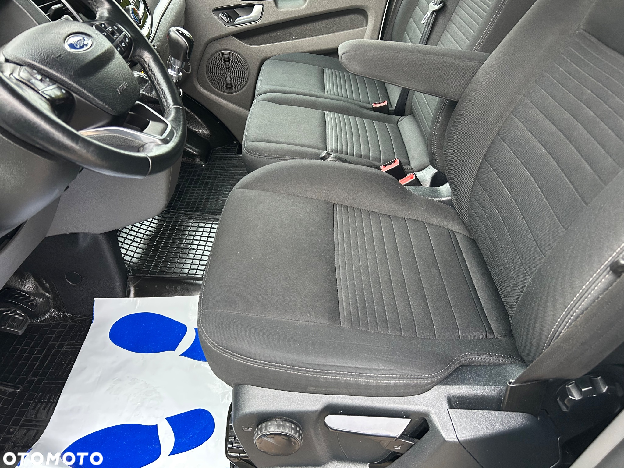 Ford Transit Custom - 13