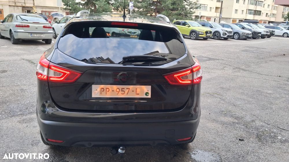 Nissan Qashqai 1.6 DIG-T TEKNA+ - 32