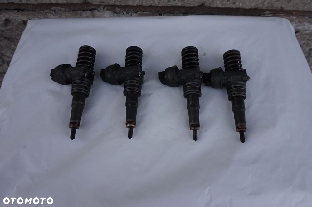 WTRYSK 1.9 TDI AUDI A3 SKODA OCTAVIA VW GOLF V 038130073AG 0414720215 - 2