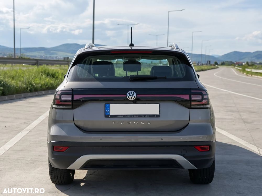 Volkswagen T-Cross - 2