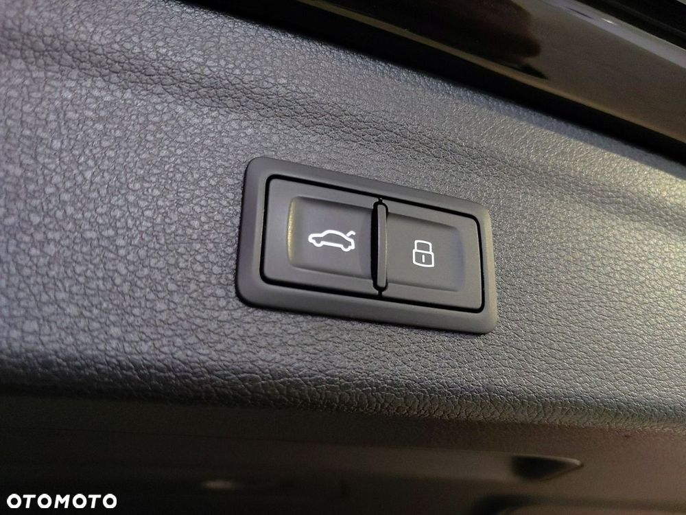 Audi Q3 2.0 TDI S tronic - 17