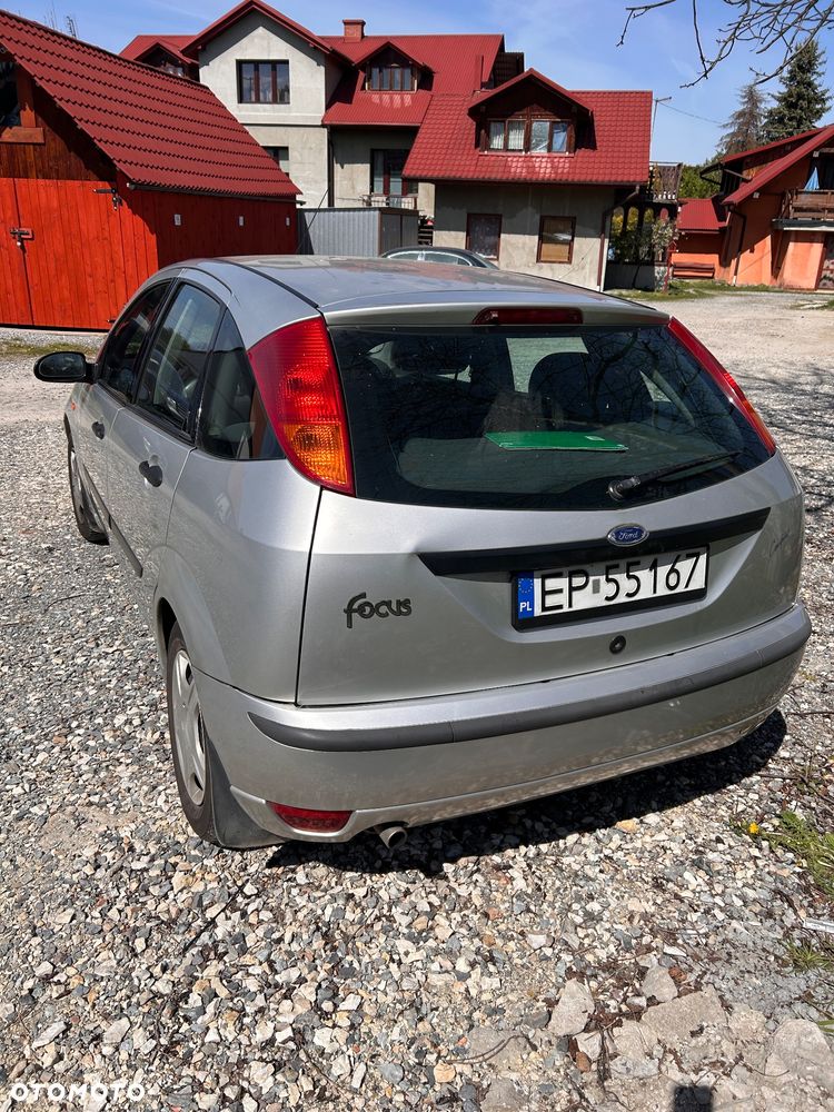 Ford Focus 1.6 Ambiente - 5