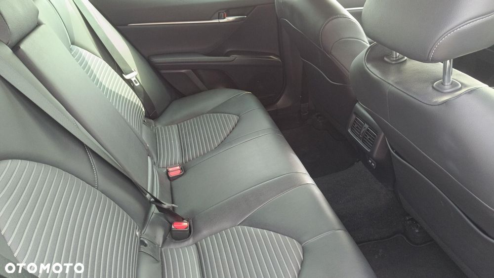 Toyota Camry 2.5 Hybrid Prestige CVT - 11