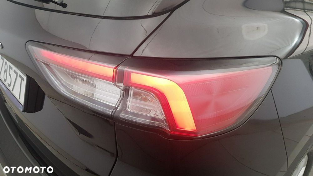 Ford Kuga - 12