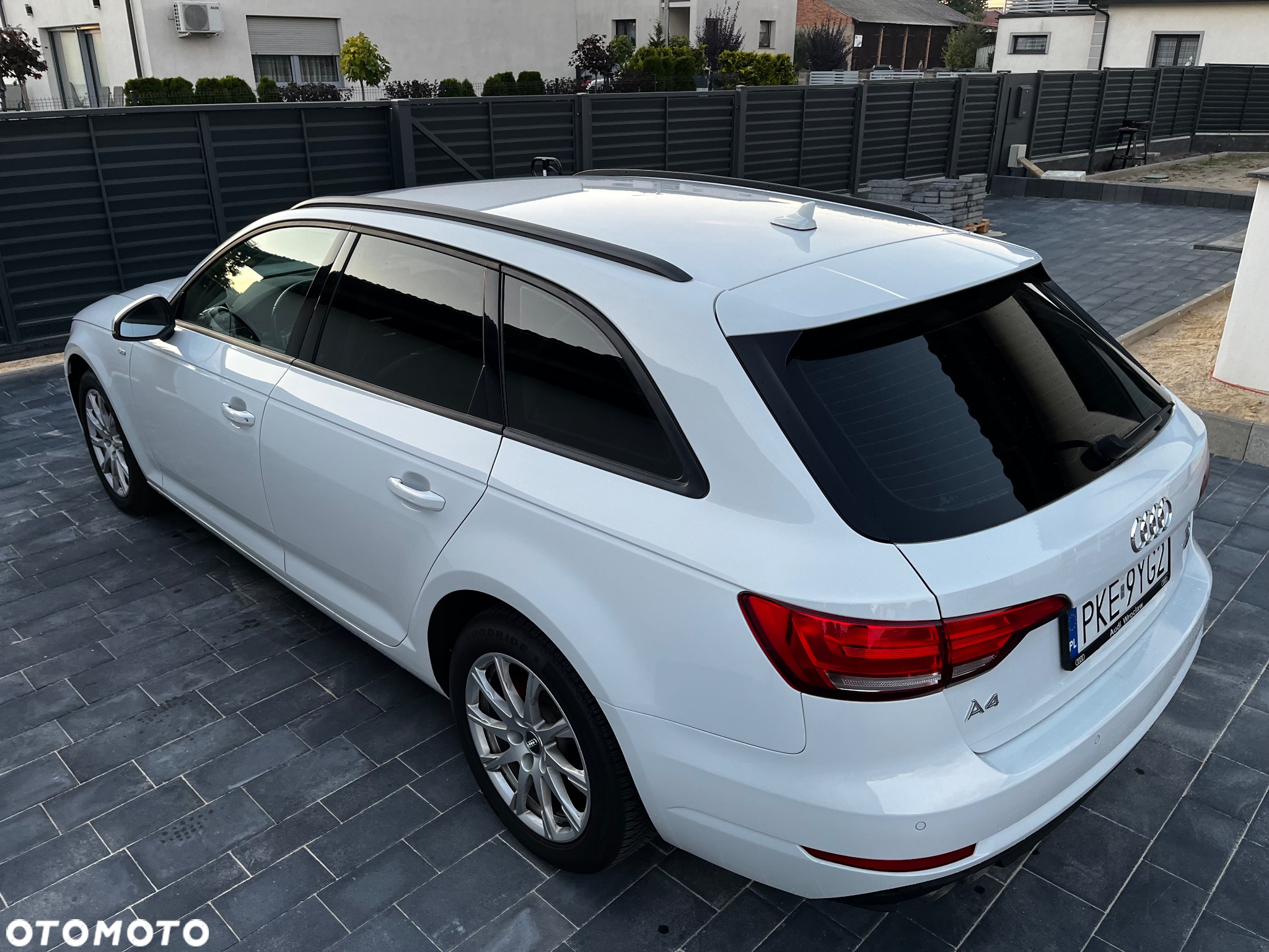 Audi A4 Avant 2.0 TDI Quattro S tronic - 16