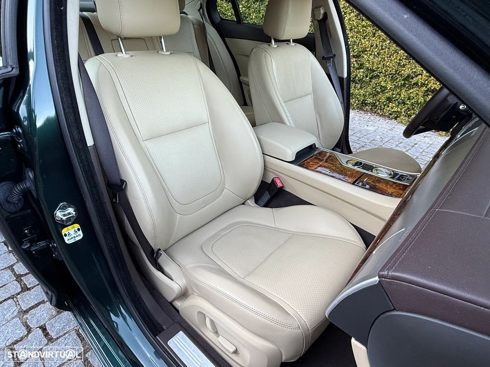 Jaguar XF 2.2 D Luxury 139g - 17