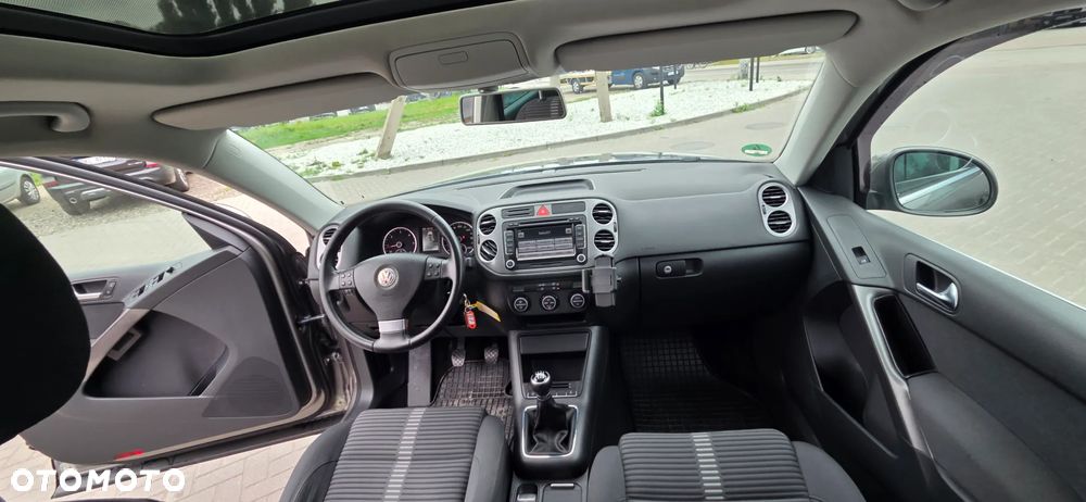 Volkswagen Tiguan 2.0 TDI DPF BlueMotion Technology Exclusive - 33