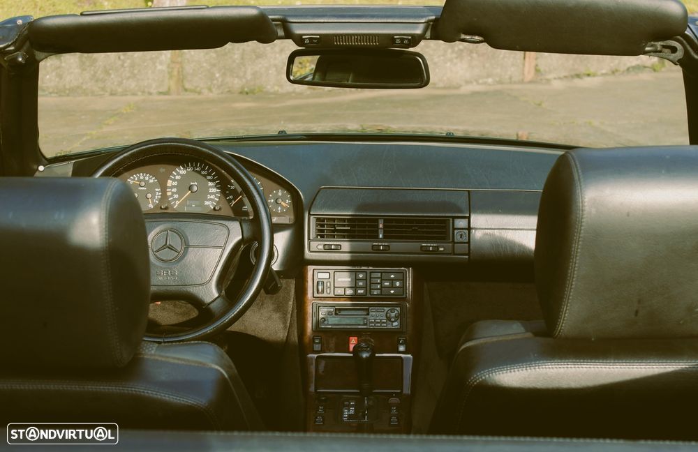 Mercedes-Benz SL 320 Standard - 17