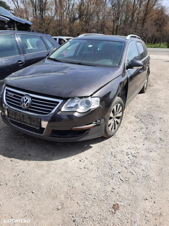 Dezmembrez VW Passat B6