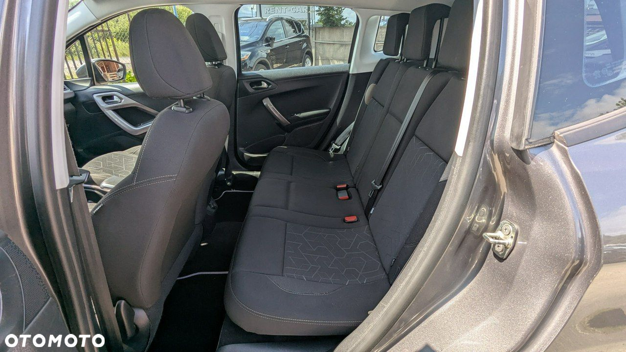Peugeot 2008 - 14