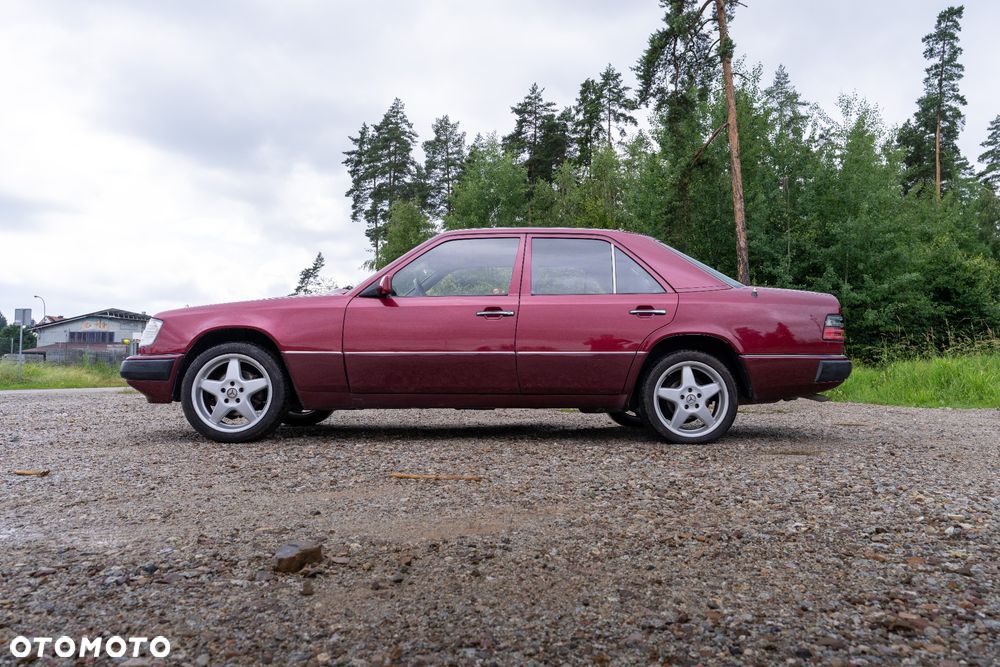 Mercedes-Benz W124 (1984-1993) - 11