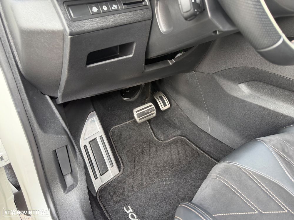 Peugeot 3008 BlueHDi 130 Stop & Start EAT8 GT Pack - 28