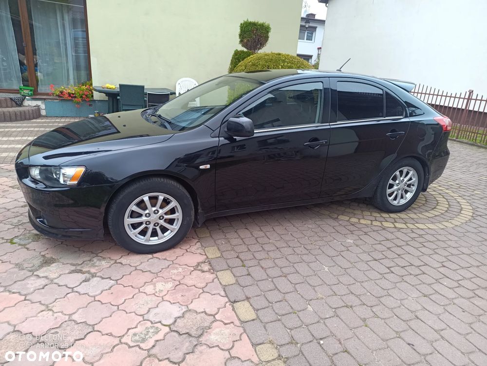 Mitsubishi Lancer