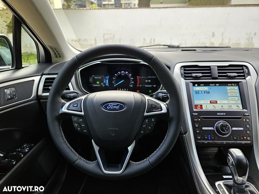 Ford Mondeo 2.0 HEV Vignale - 31