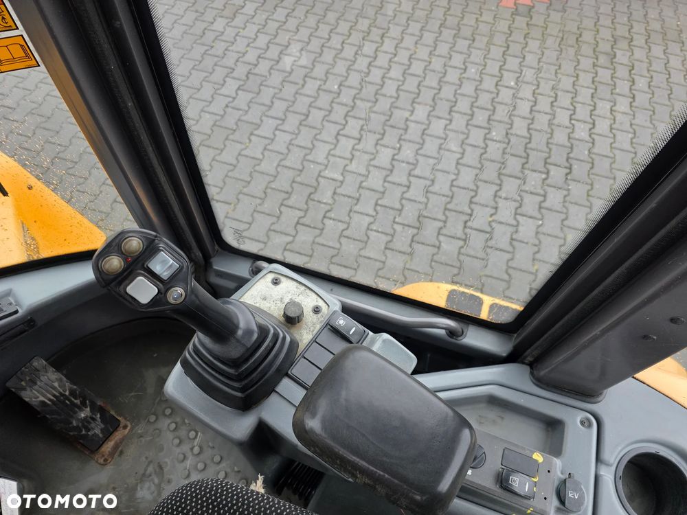 Volvo L35G, 2016 ROK, ŁYŻKA OTWIERANA + WIDŁY - 17