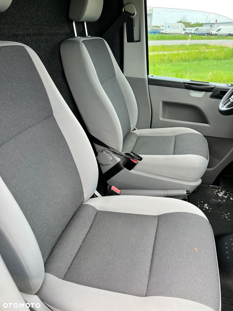 Volkswagen Transporter - 13