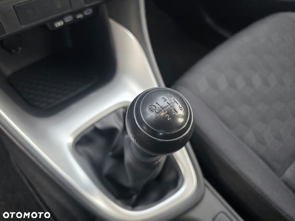 Toyota Yaris 1.5 Active - 10